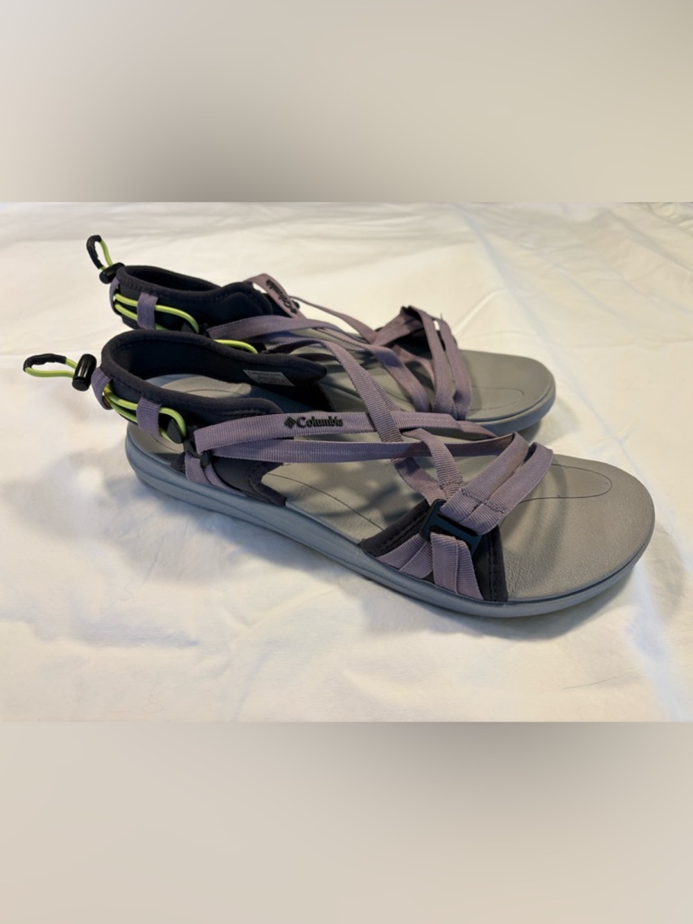 Columbia Women’s Size 10 EUC Lavender Strappy Sandals - Shale Purple/Voltage
